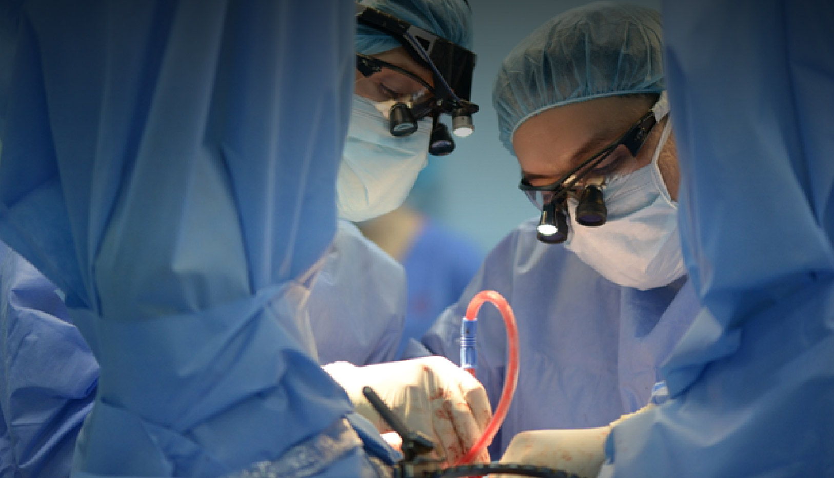 Dr. Hung Do and former Fellow Dr. James Furr operating together in Ho Chi Minh City, Vietnam